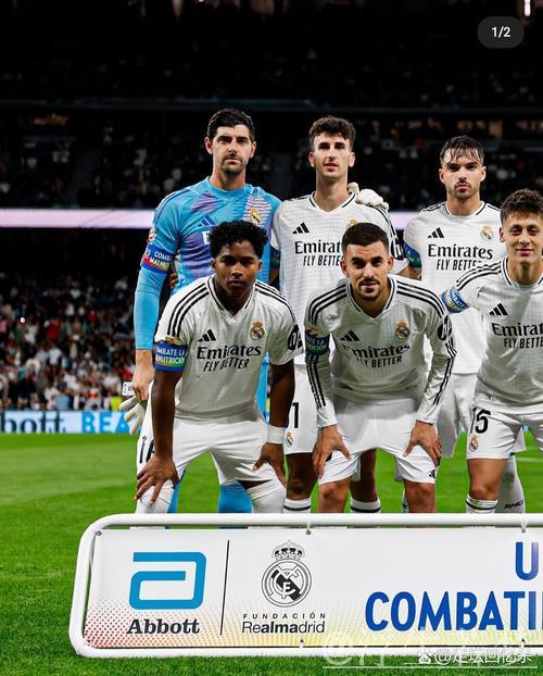 皇马32岁巨星8分钟两度失误险酿大错,评分仅4.2分 皇马32岁巨星8分钟两度失误险酿大错,评分仅4.2分